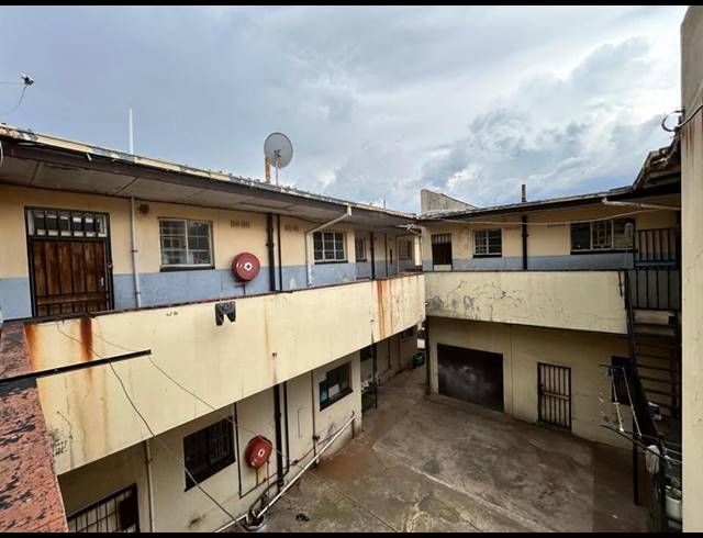 BUSINESS FOR SALE IN SPRINGS CENTRAL